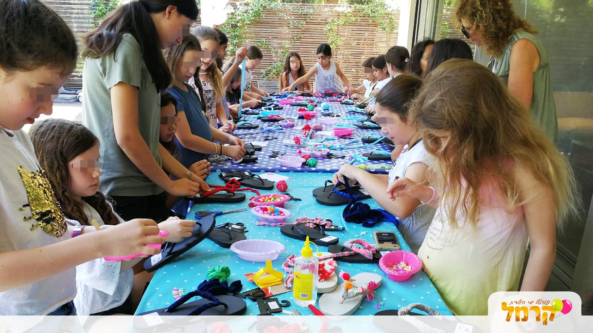 אומנות בחוטים - 073-7579243