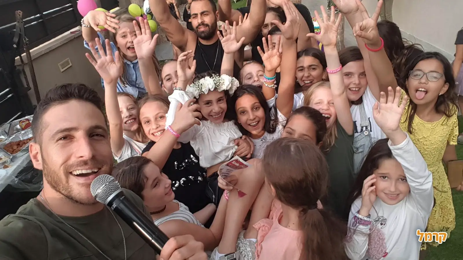 סמייל הפקות - קריוקי והכל הולך - 073-7598894