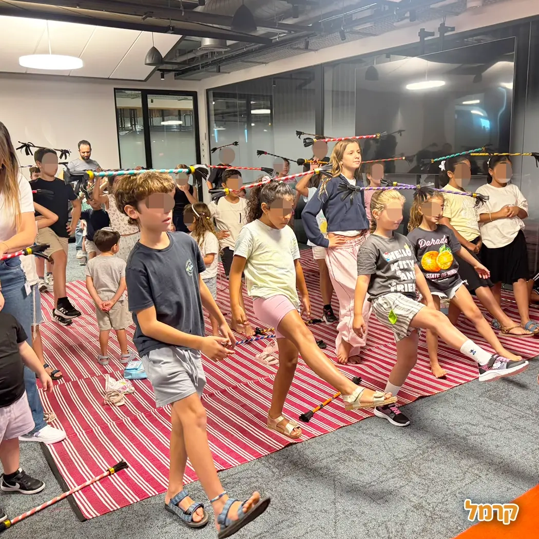 אריאל הקטן - הפעלת קרקס - 073-7842390