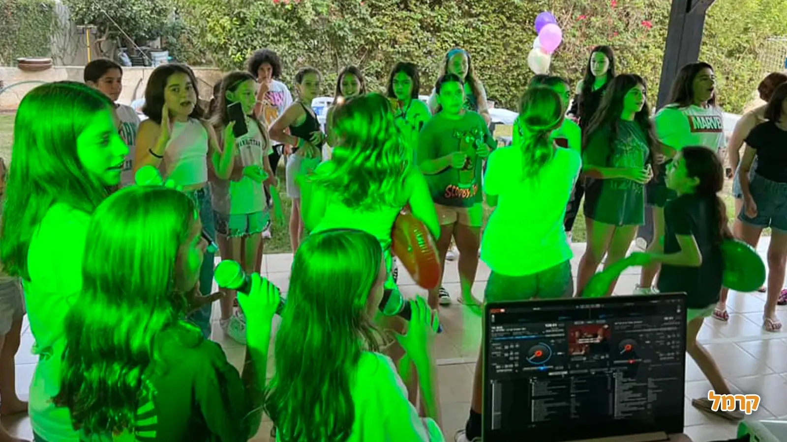 חגיגה הפקות - מסיבת קריוקי מצחיקה - 073-7590529