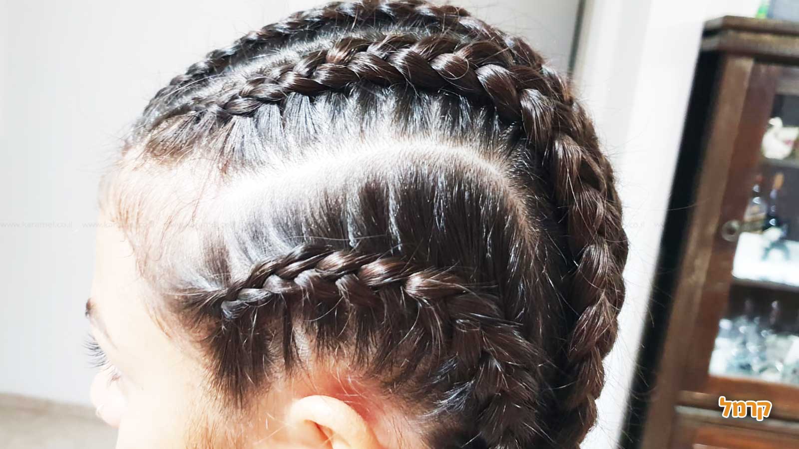 עמדת צמות בסטייל - 073-7590599