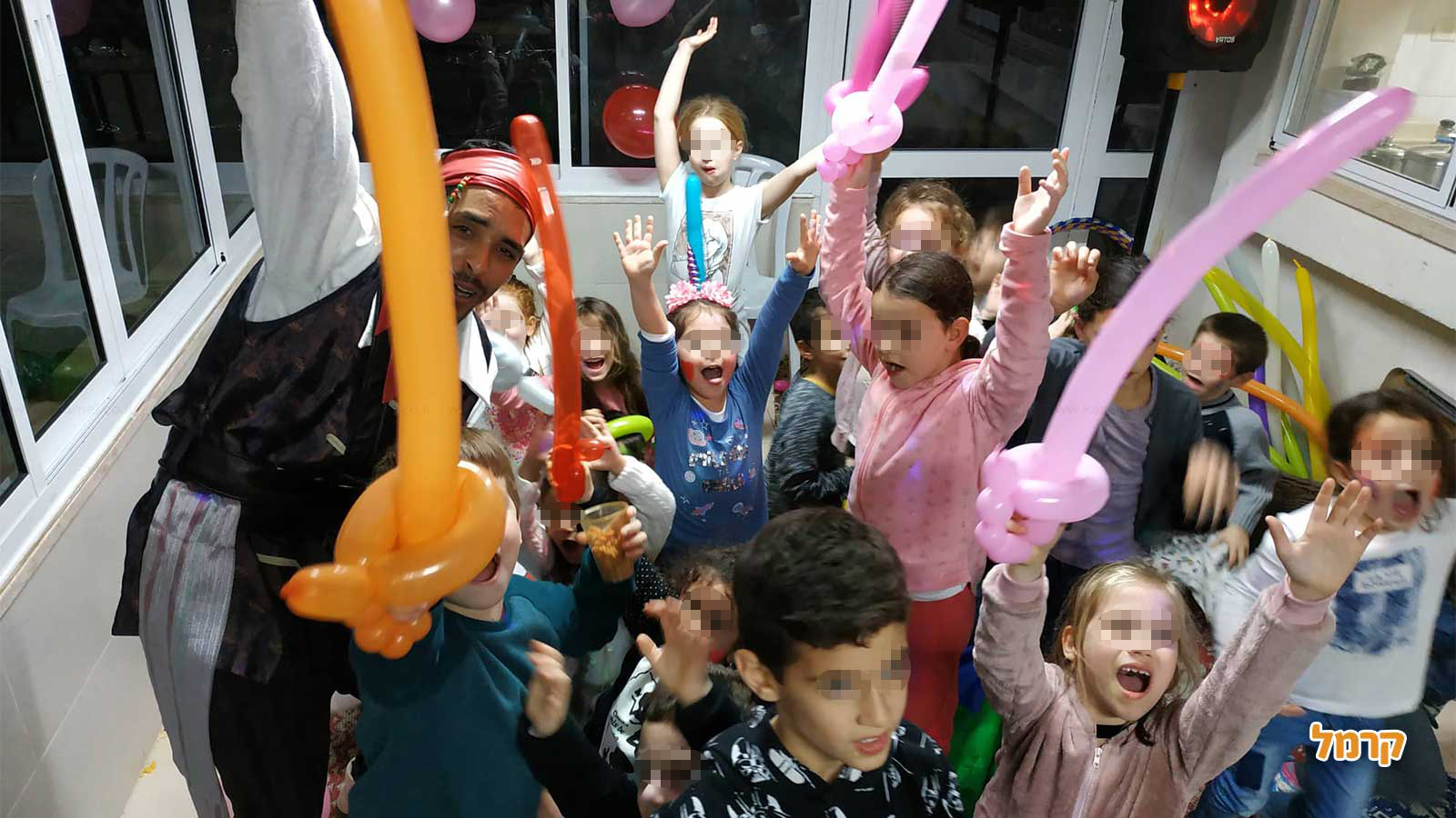 קפטן ג'ק - חגיגה של פיראטים - 073-7583043