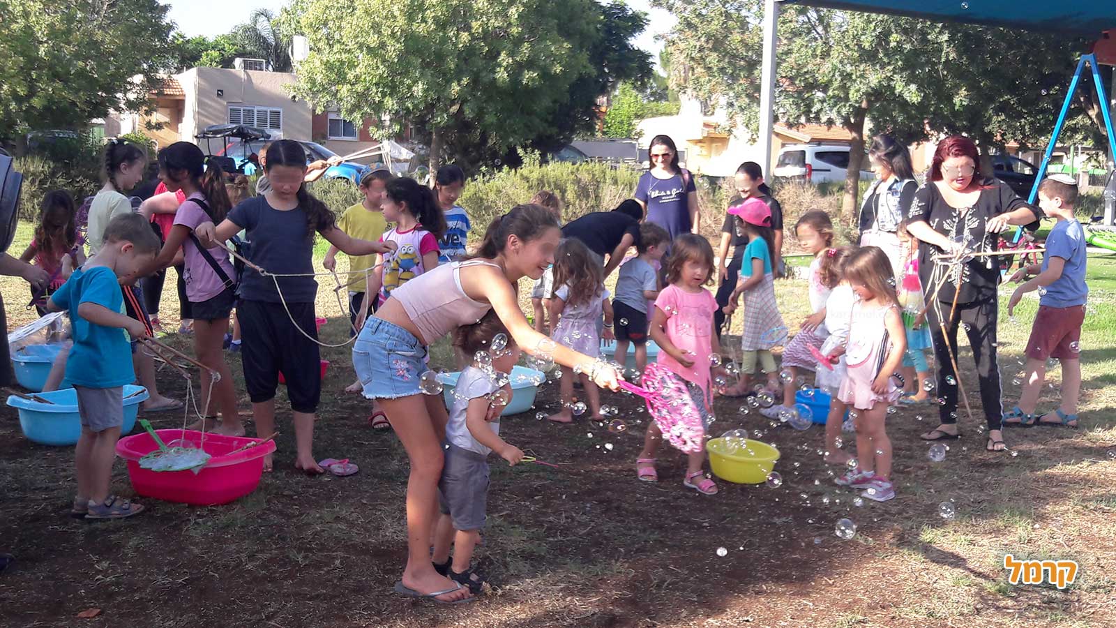 חגיגת ג'אגלינג ולהטוטים מדליקה - 073-7025728
