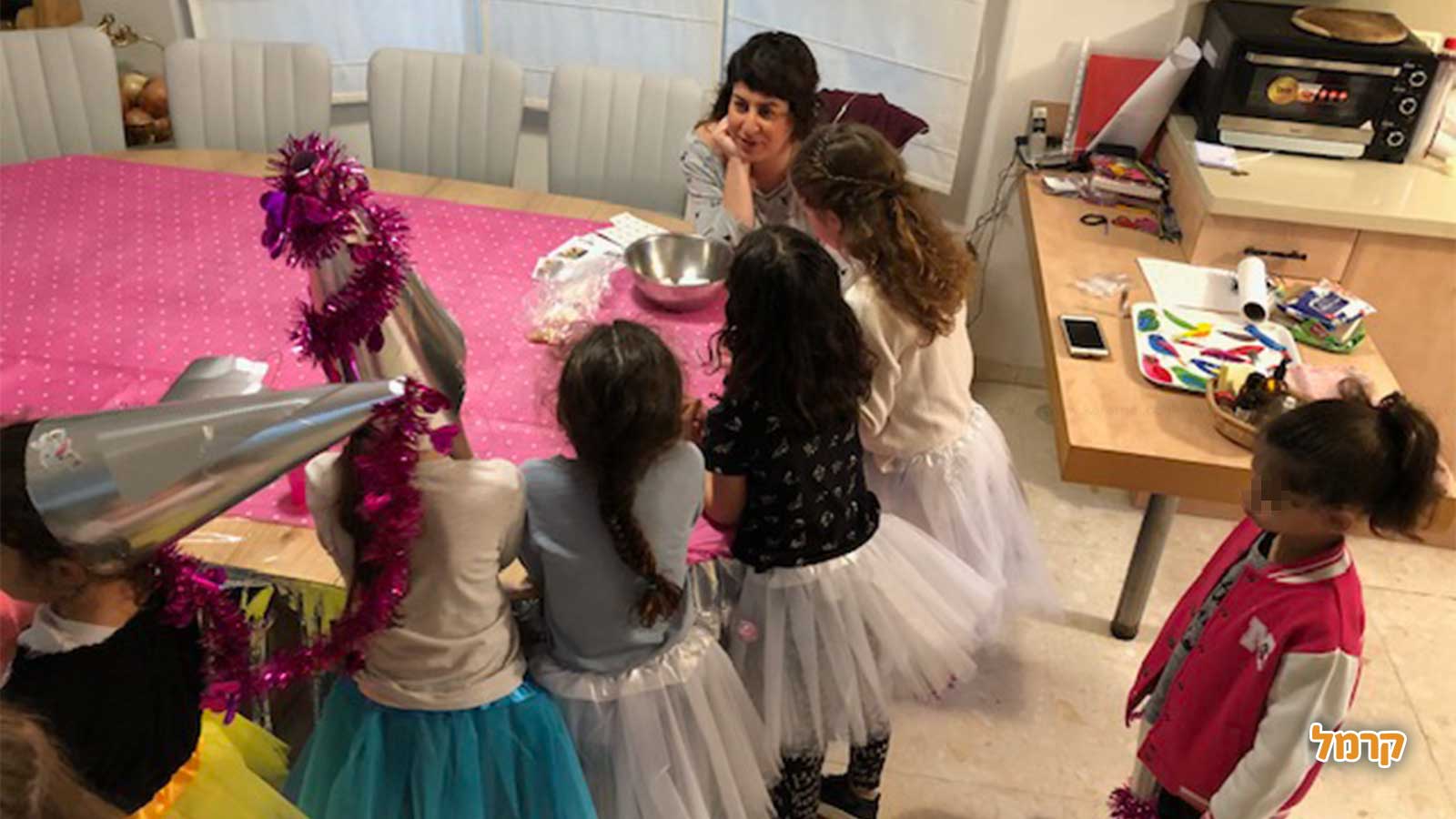 נטורל ביוטי - סדנת טיפוח לבנות - 073-7025422