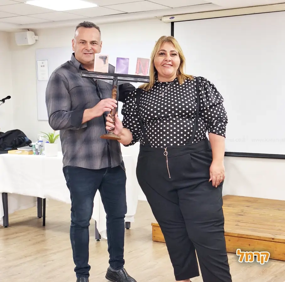 עופר ביסקר אמן החושים - 073-7584977